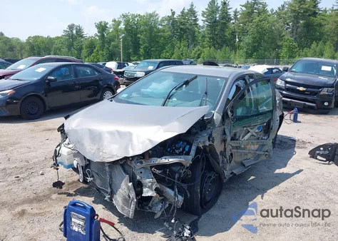 2016 Toyota Corolla Le z USA, uszkodzony, nr VIN 2T1BURHEXGC558715